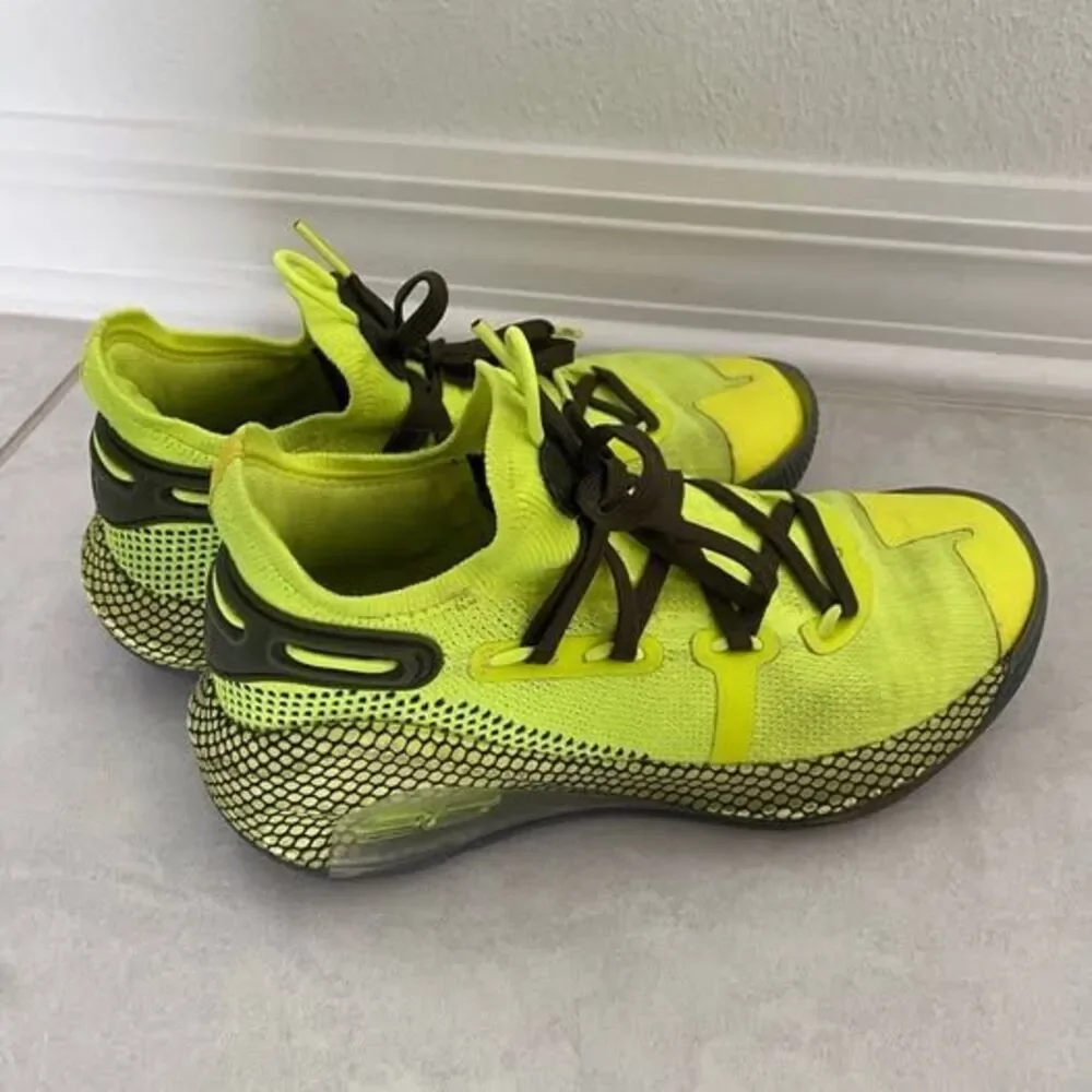 Nike under armour boy shoes size 3.5 and 4y sneakers shoes bundle set